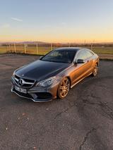 Mercedes-Benz E 350 Coupé E 350 BlueTEC - - Mercedes-Benz E 350 Bluetec mit Diesel-Antrieb
