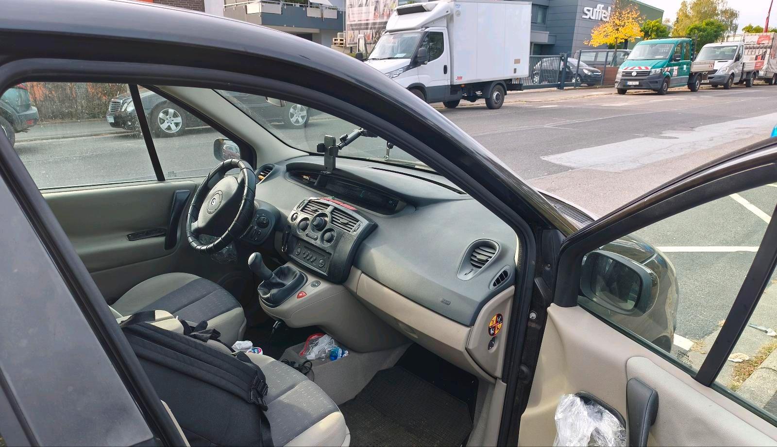 Renault Scenic 2005 — двигун 101 HP (74kW)