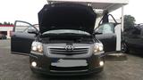 Toyota Avensis 1,8-l-VVT-i - - Toyota Avensis in Solingen