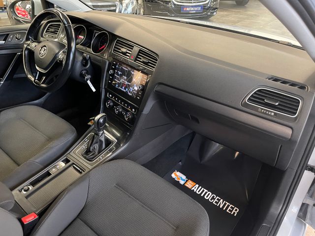 MYAUTOCENTER – Gebraucht- und Jahreswagen mit Werkstattservice in Pfaffenhofen Volkswagen Golf VII Lim. Comfortline BMTStart-Stopp*Klima*
