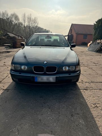 BMW E39 530d TÜV bis 26 (Tausch möglich)