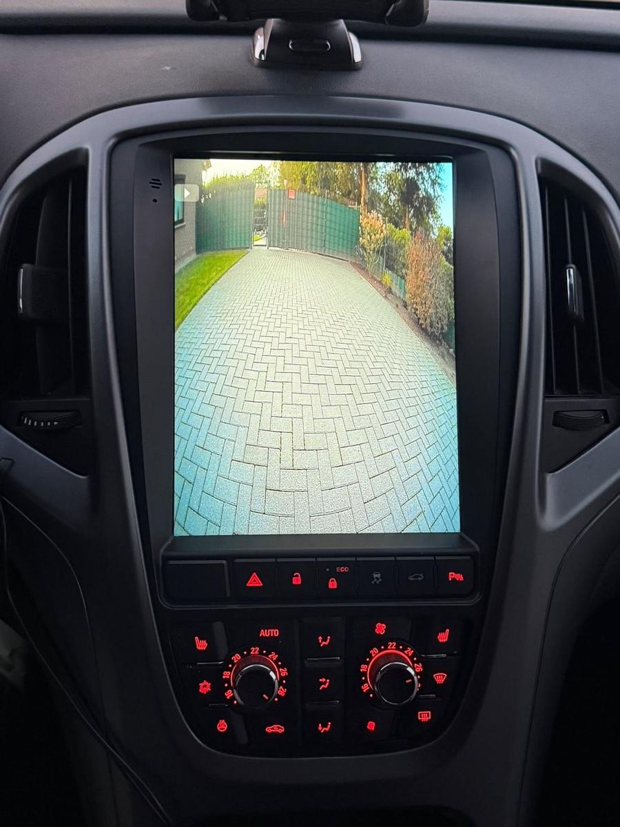 Opel Astra 2015 — photo 8