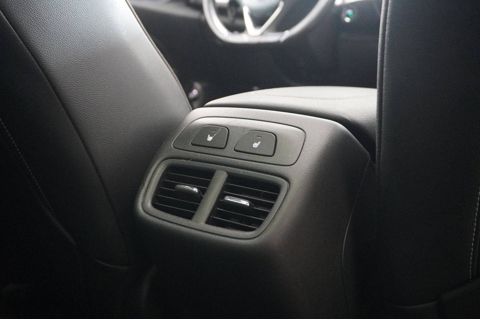 Fahrzeugabbildung Opel Insignia B ST 2.0D GSi 4X4 NAVI/LED/HUD/PANO/AHK