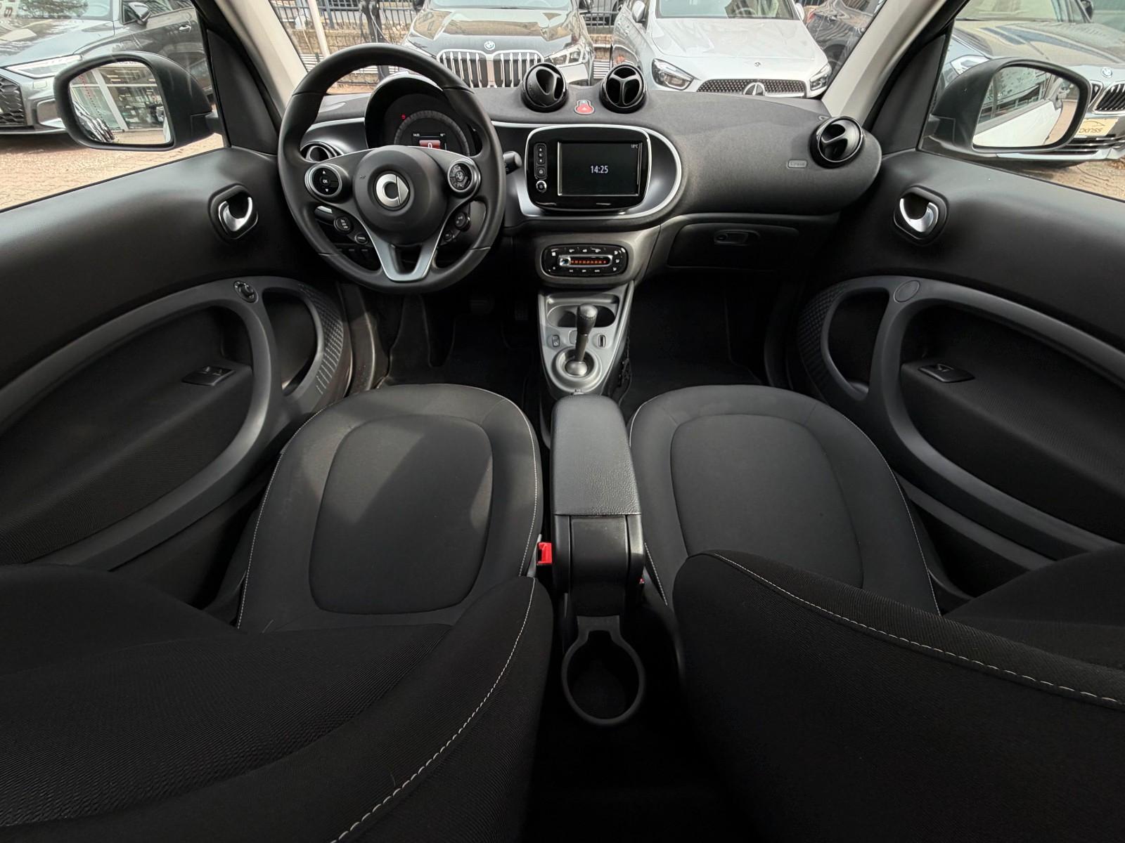 Smart fortwo TWIN passion*LED*KLIMA*PANO*NAVI*SHZ*