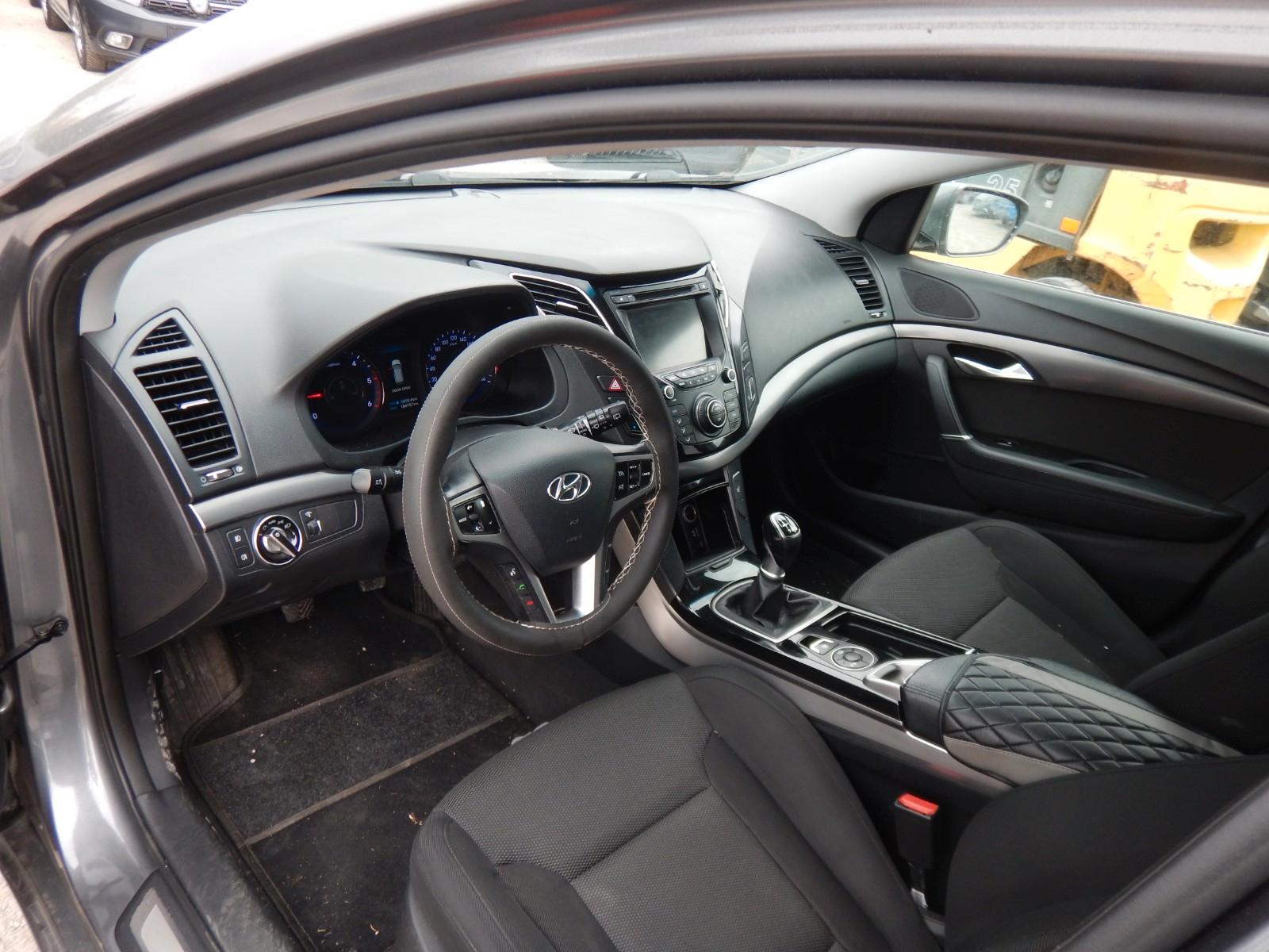 Hyundai i40 2014 — photo 13
