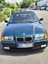 BMW 328i Cabrio e36 Cabriolet - BMW 328 Cabrio E36 328i mit Benzin-Antrieb