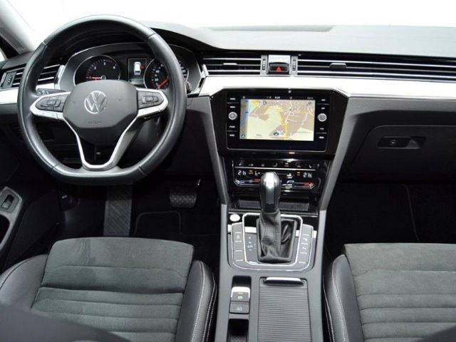 Passat Variant 2.0 TDI DSG Elegance IQ.DRIVE/AHK