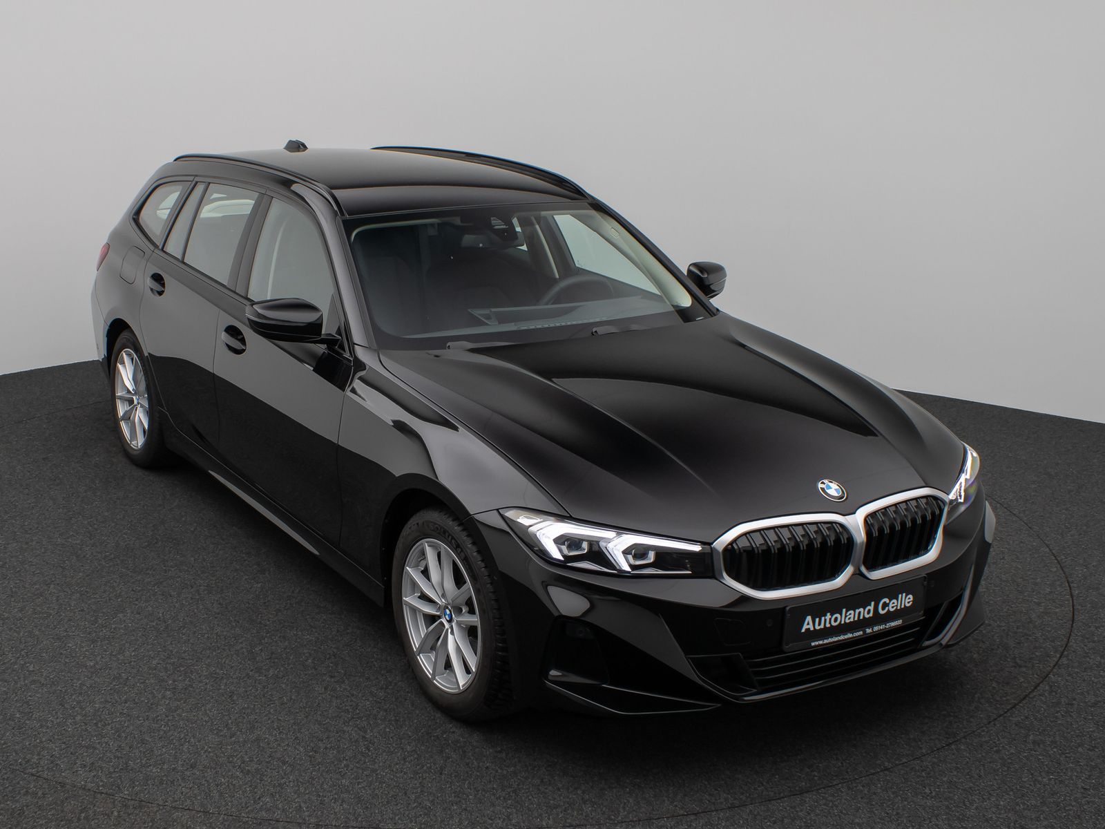 Fahrzeugabbildung BMW 318i Kamera DAB Widscreen Sportlenkrad Alarm