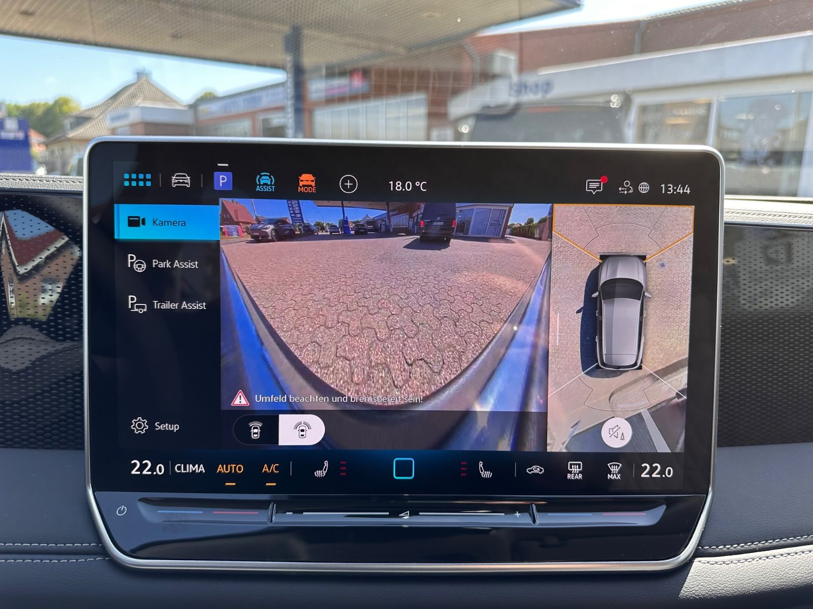 Fahrzeugabbildung Volkswagen Tiguan 1.5 eTSI Life DSG AHK/ACC/APP/LED+/360°