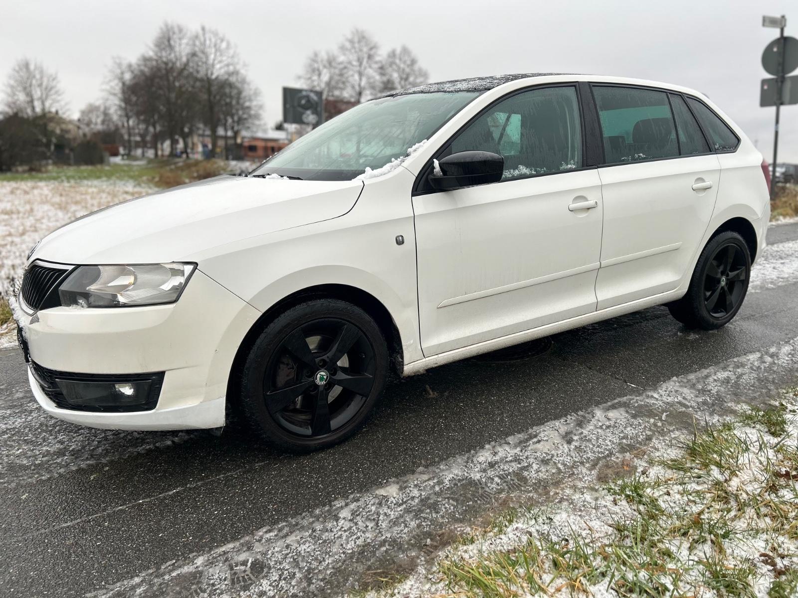Skoda Rapid Spaceback 1.6, Pano