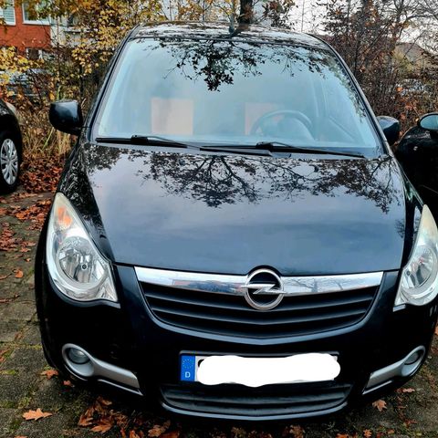 Opel Agila 1