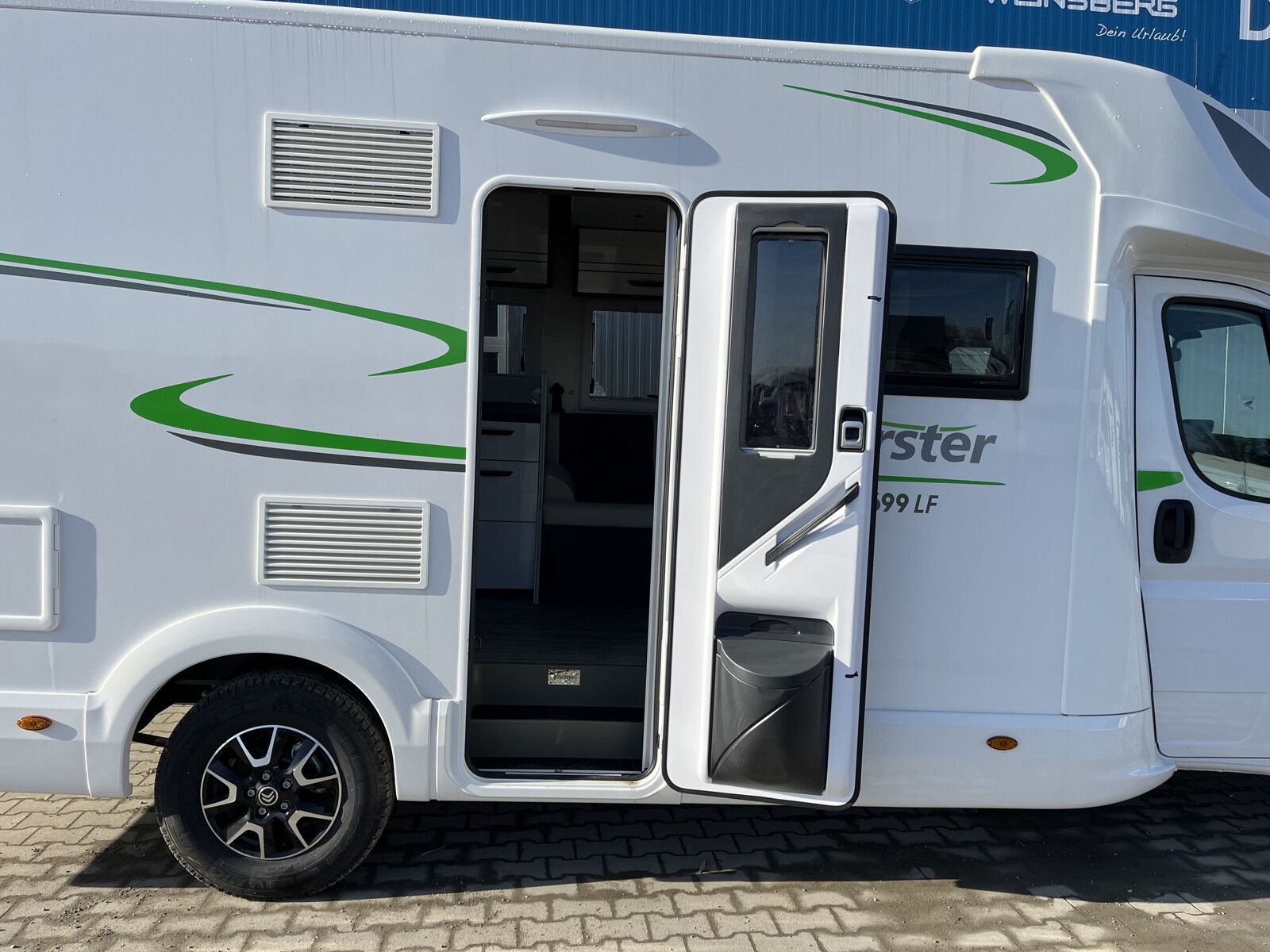Fahrzeugabbildung Forster T FT699LF 11770,- Sondernachlass / 165 PS