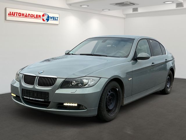 BMW 325i Lim. Xenon PDC Navi 2xAAC Leder Tempo SHZ