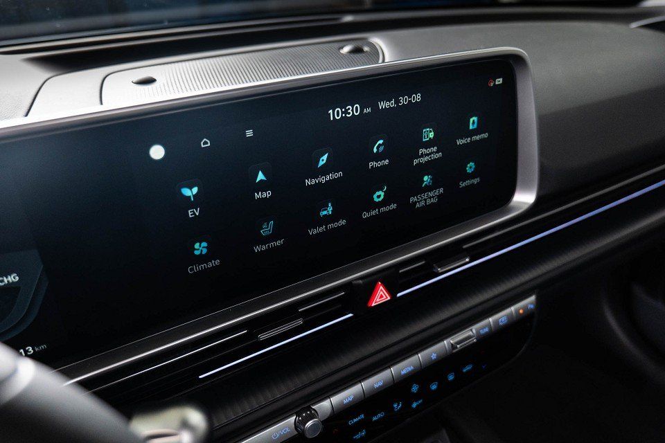 Fahrzeugabbildung Hyundai IONIQ 6 77,4kWh TECHNIQ BOSE Parkpaket