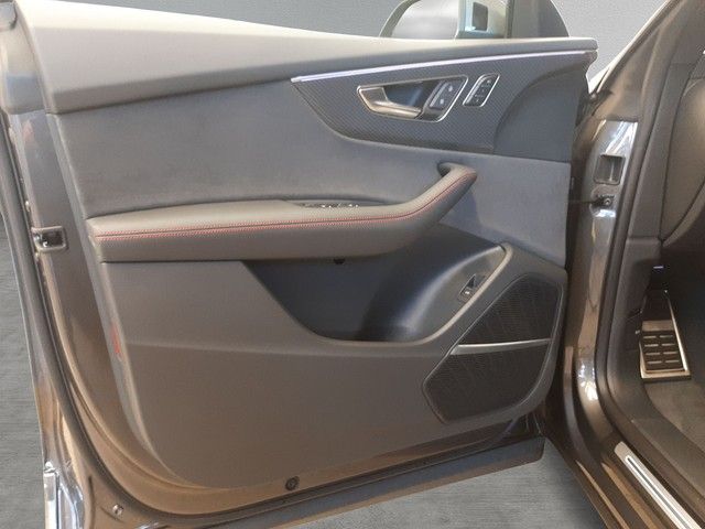 Fahrzeugabbildung Audi Q8 S line 50TDI PANO AHK Laser StdHz B&O 23"