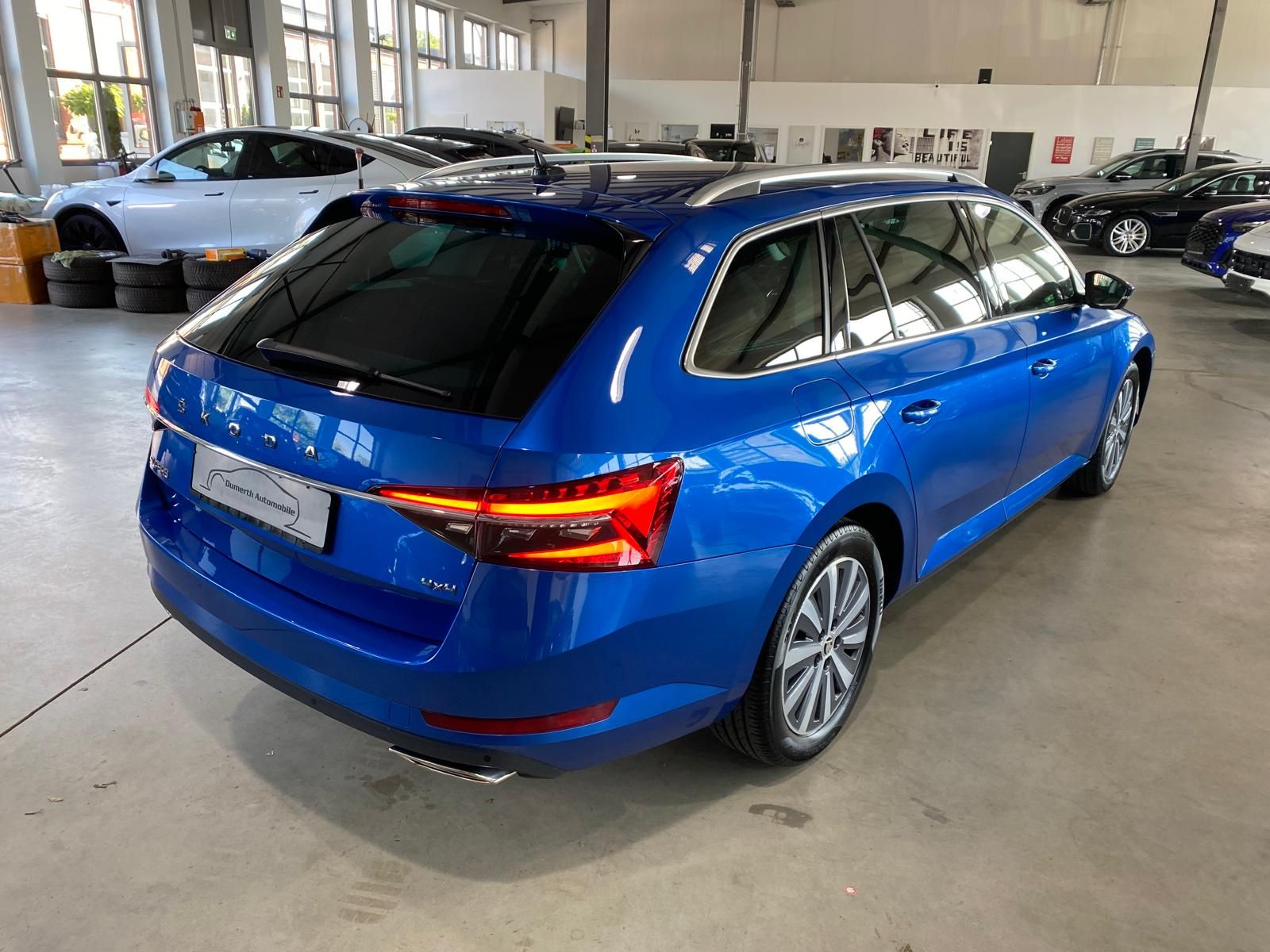 Fahrzeugabbildung SKODA Superb 2.0 TSI DSG 4x4 Style/STHZG/360/ACC/