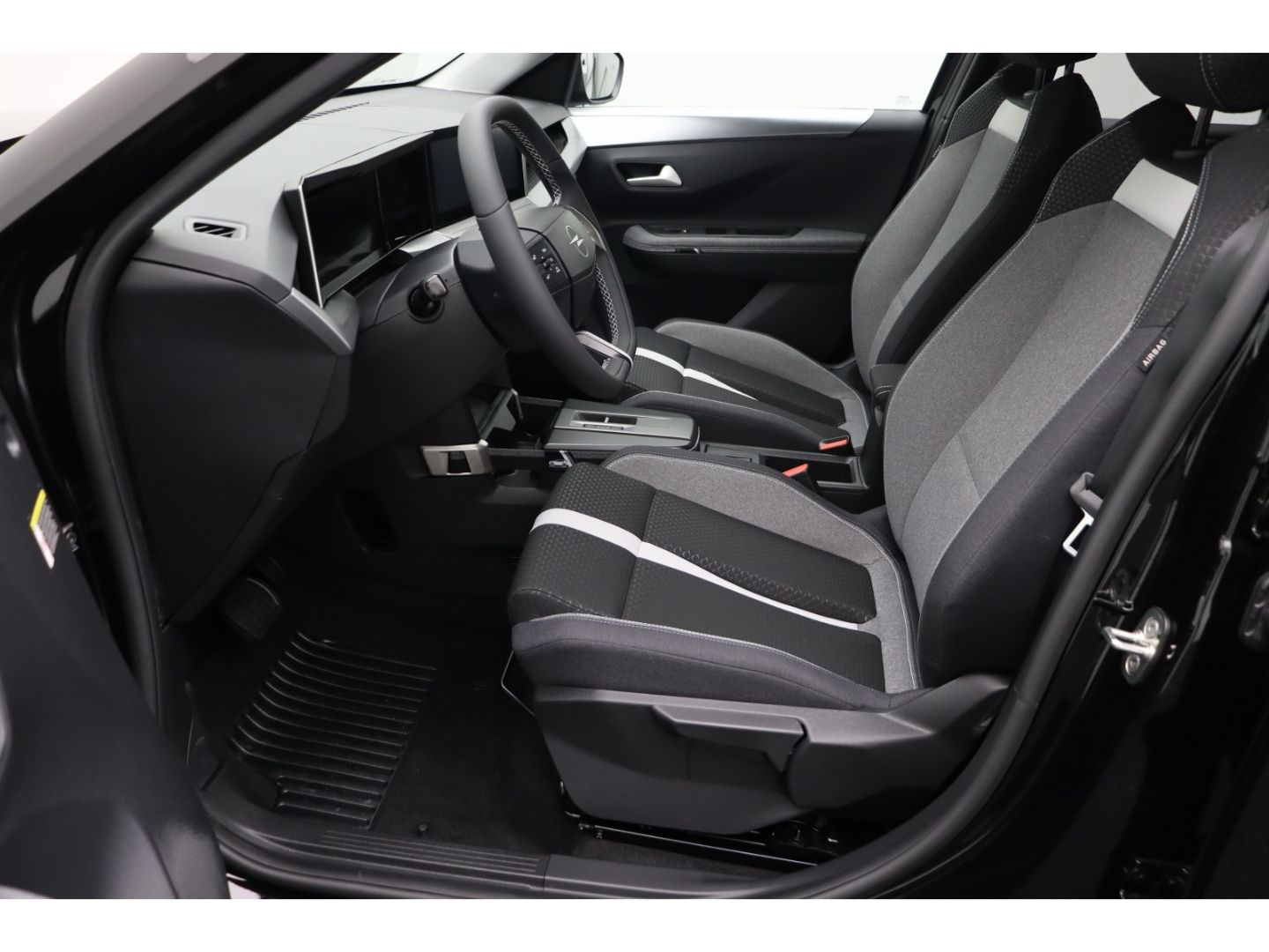 Fahrzeugabbildung Opel Frontera Mild Hybrid 107 kW GS ++ Sitzheizung++
