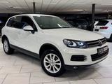 Volkswagen Touareg 3.0 TDI AUT LEDER AHK NAVI STANDHZG LED - gebrauchte VW Touareg aus dem Jahr 2013