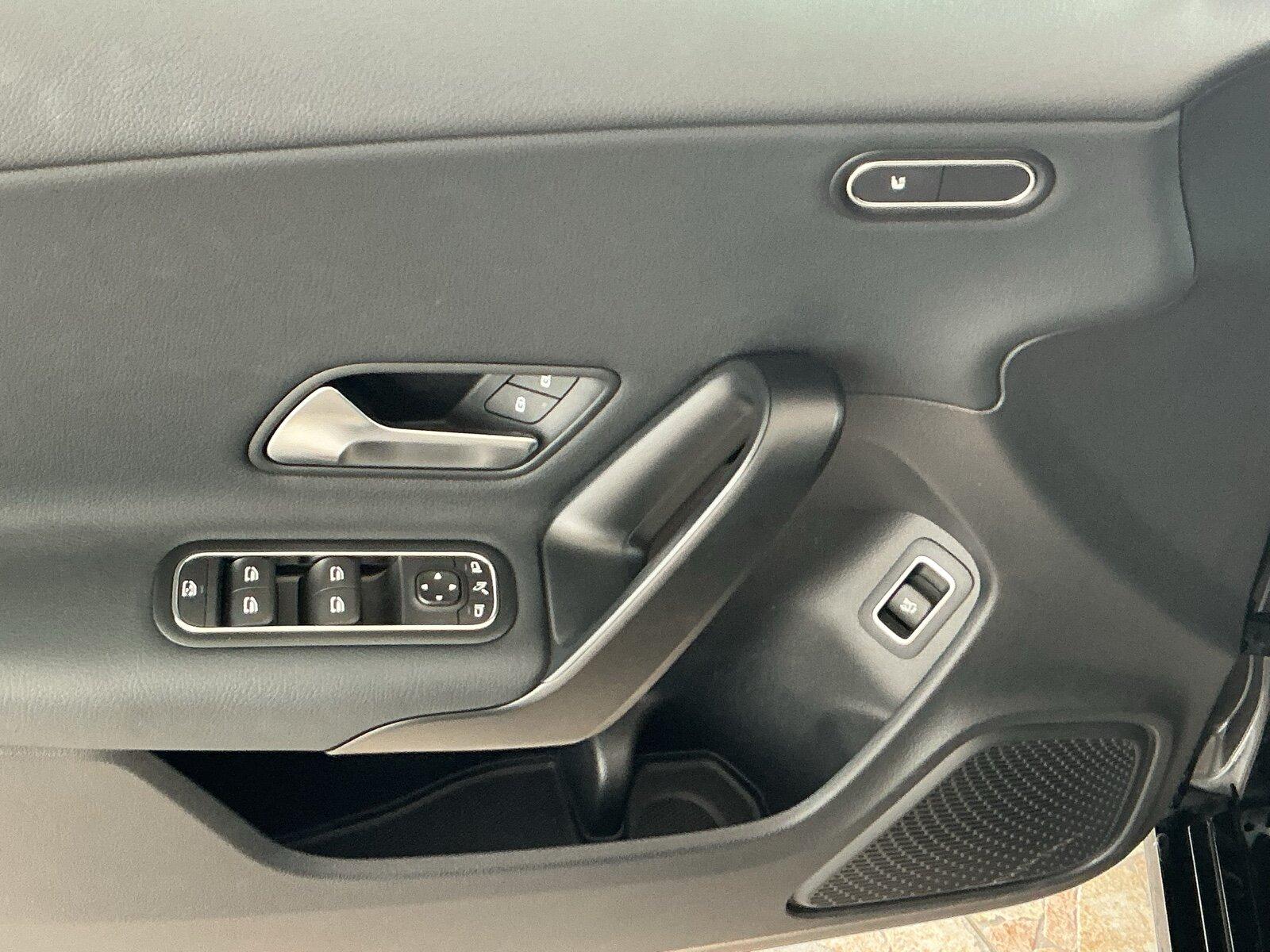 Mercedes-Benz CLA 200 SB Navi/Kamera/Klima/LED/Park-Assist., миниатюра 27