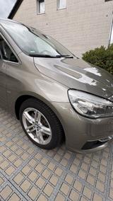 BMW 220i Gran Tourer Luxury Line - BMW 220 Gran Tourer von privat