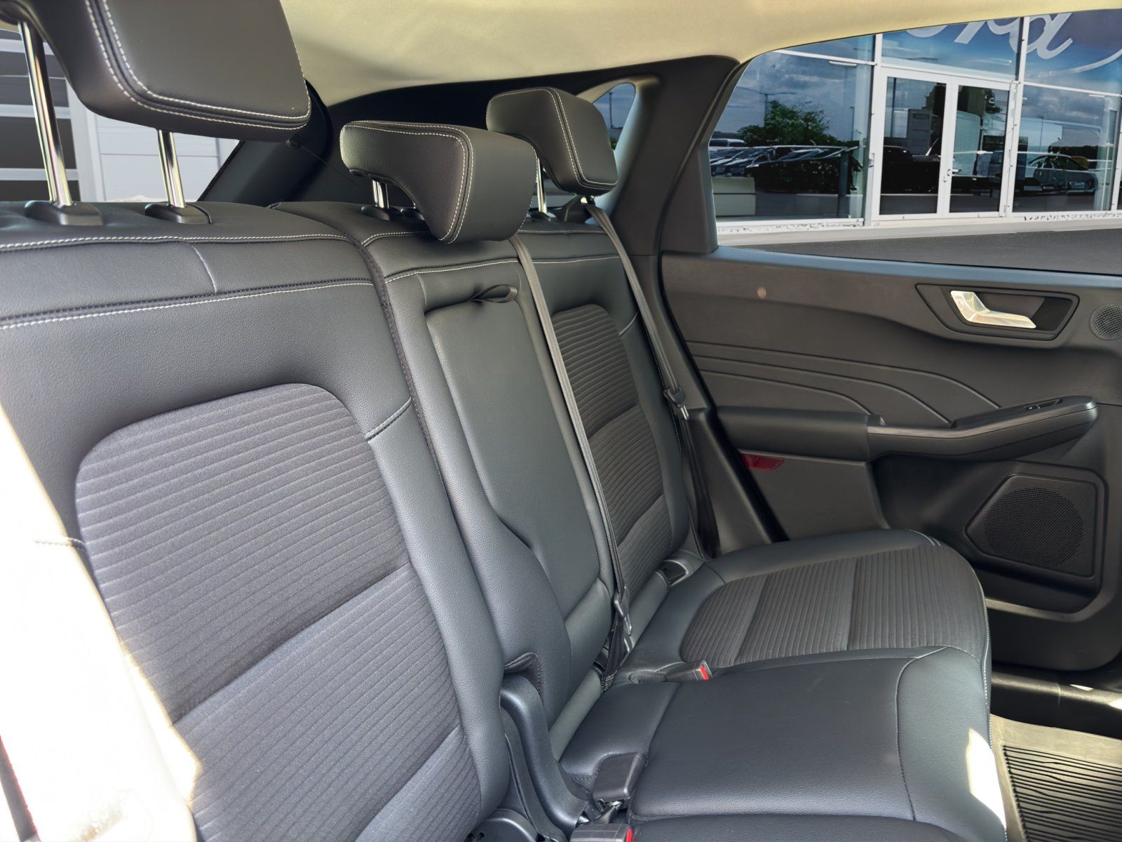 Fahrzeugabbildung Ford Kuga 2.5 PHEV Plug-In Hybrid Titanium X