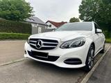 Mercedes-Benz E 200 CDI T AVANTGARDE + integrierte Kindersitze - Mercedes-Benz E 200: Cdi Avantgarde
