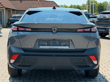Peugeot 408 - 5