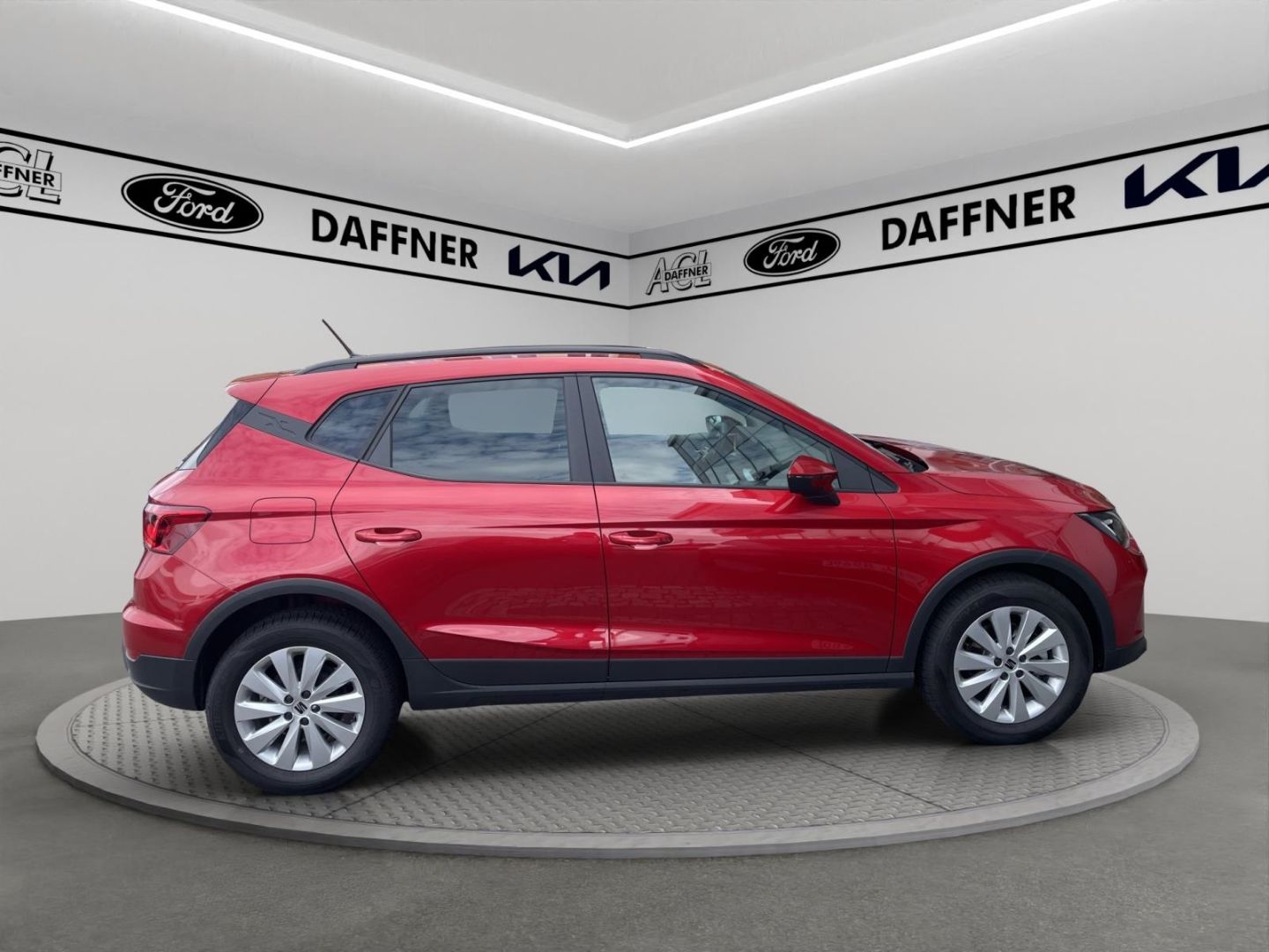 Fahrzeugabbildung SEAT Arona Style Navi Tempomat Allwetter LED PDC