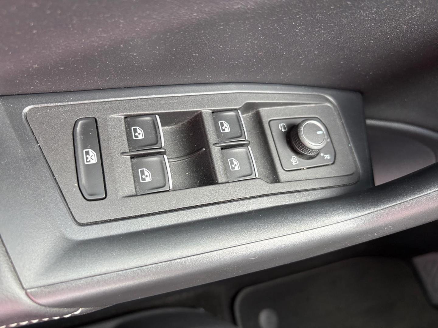 Volkswagen T-Roc Style 1.0 TSI El. Panodach Navi CarPlay, миниатюра 26
