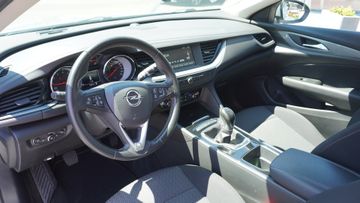 Opel Insignia - 10