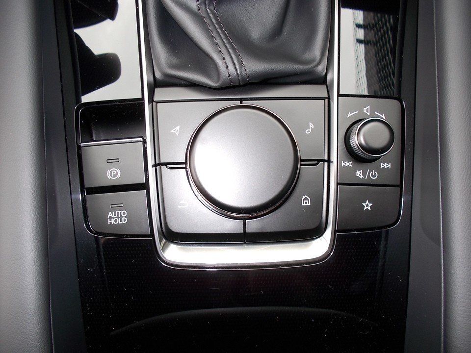 Fahrzeugabbildung Mazda 3 2025 M-Hybrid Centre-Line G-140 DESI NAVI ACAA