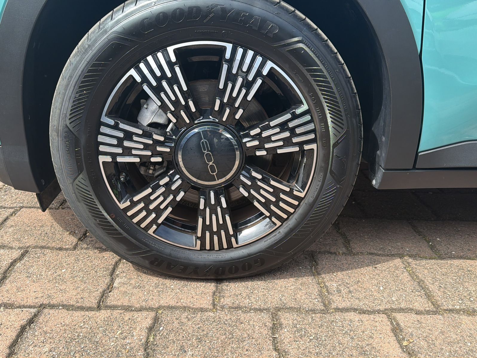 Fahrzeugabbildung Fiat 600 Hybrid Pop 1.2