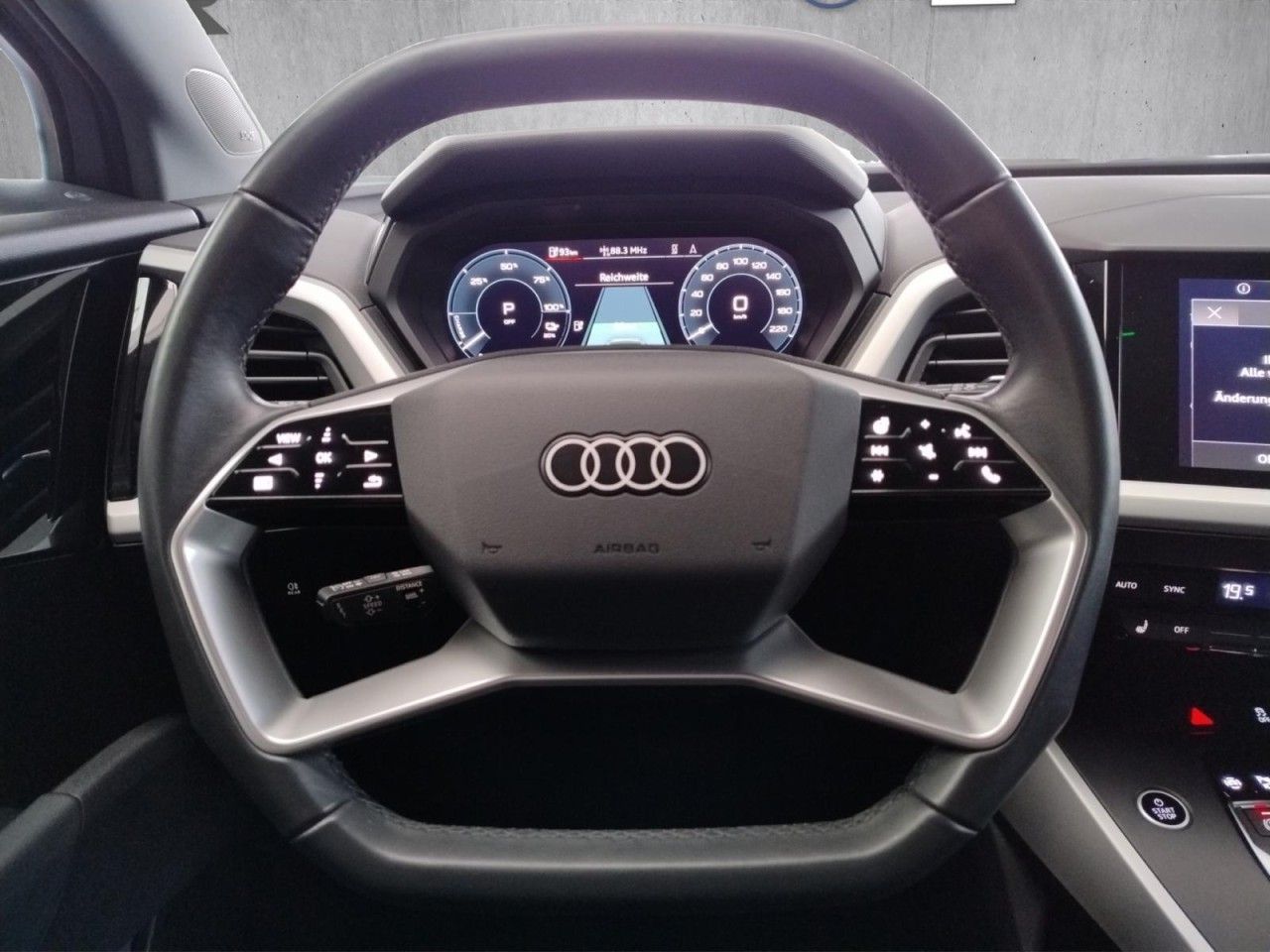 Q4 40 e-tron Klima Navi Rückfahrkamera