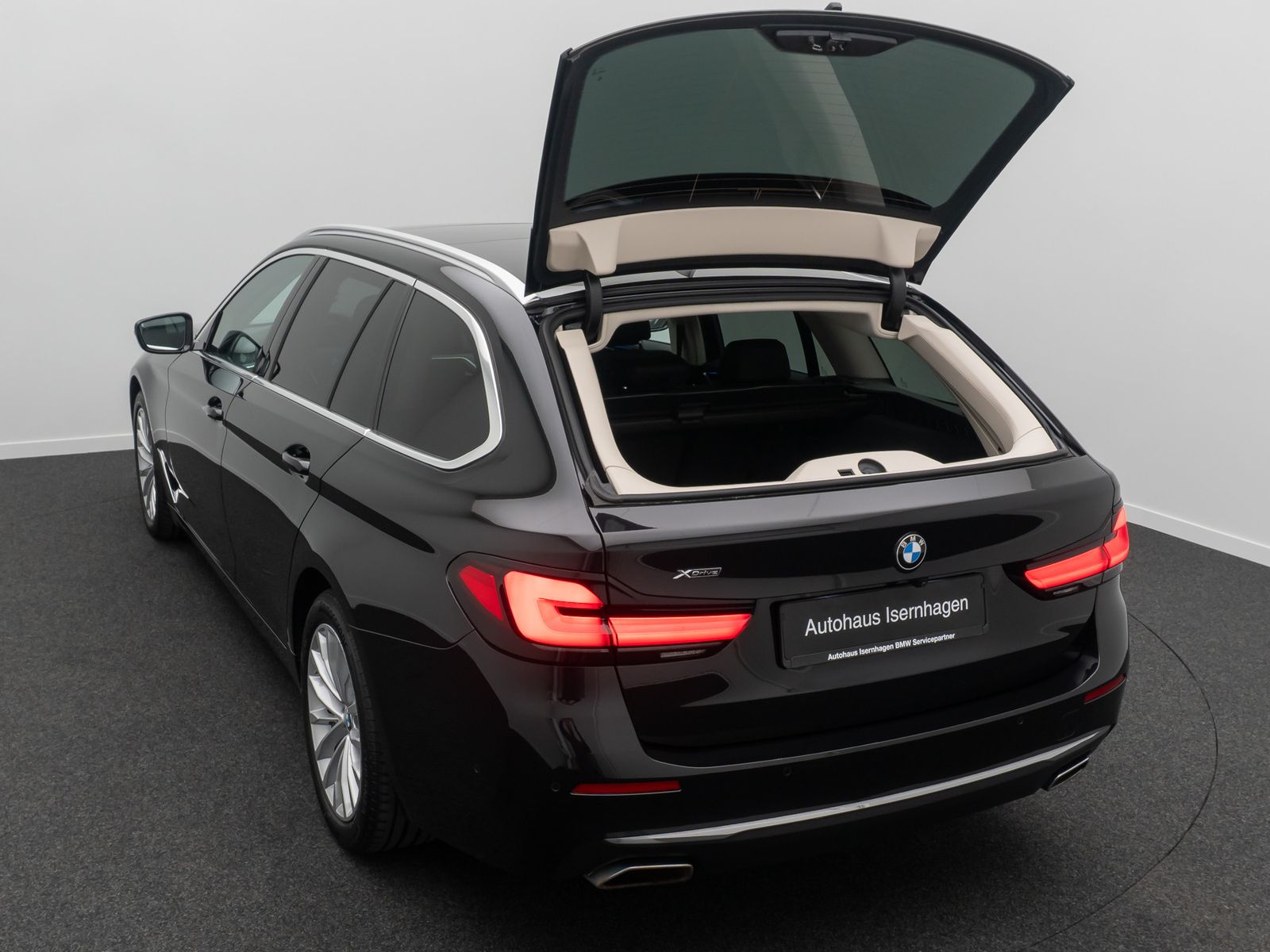Fahrzeugabbildung BMW 540i xD Luxury Line Laser DAB Massage Kamera H/K