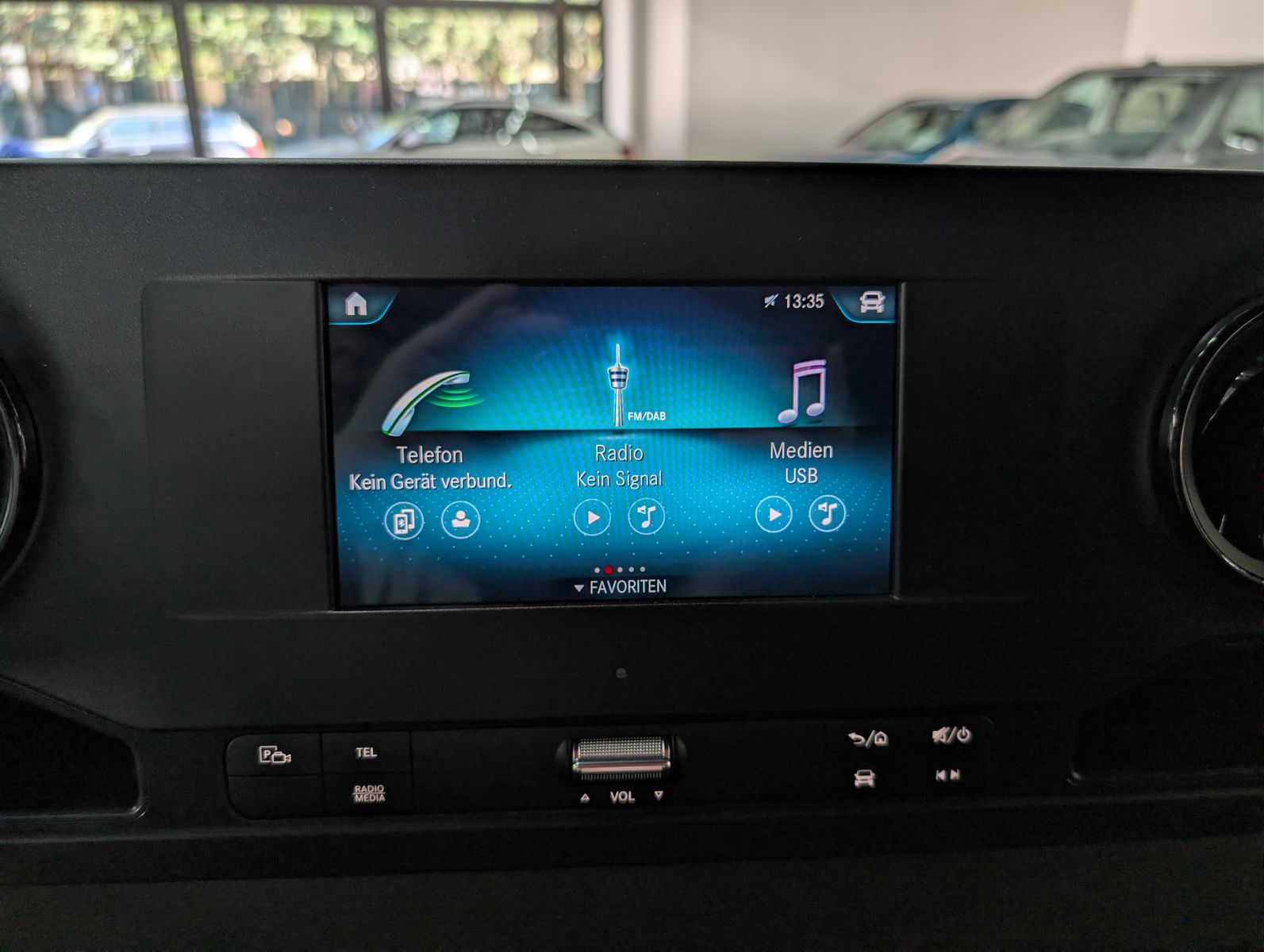 Fahrzeugabbildung Mercedes-Benz Sprinter III 311 2.0 CDI L2 MBUX KAM APP
