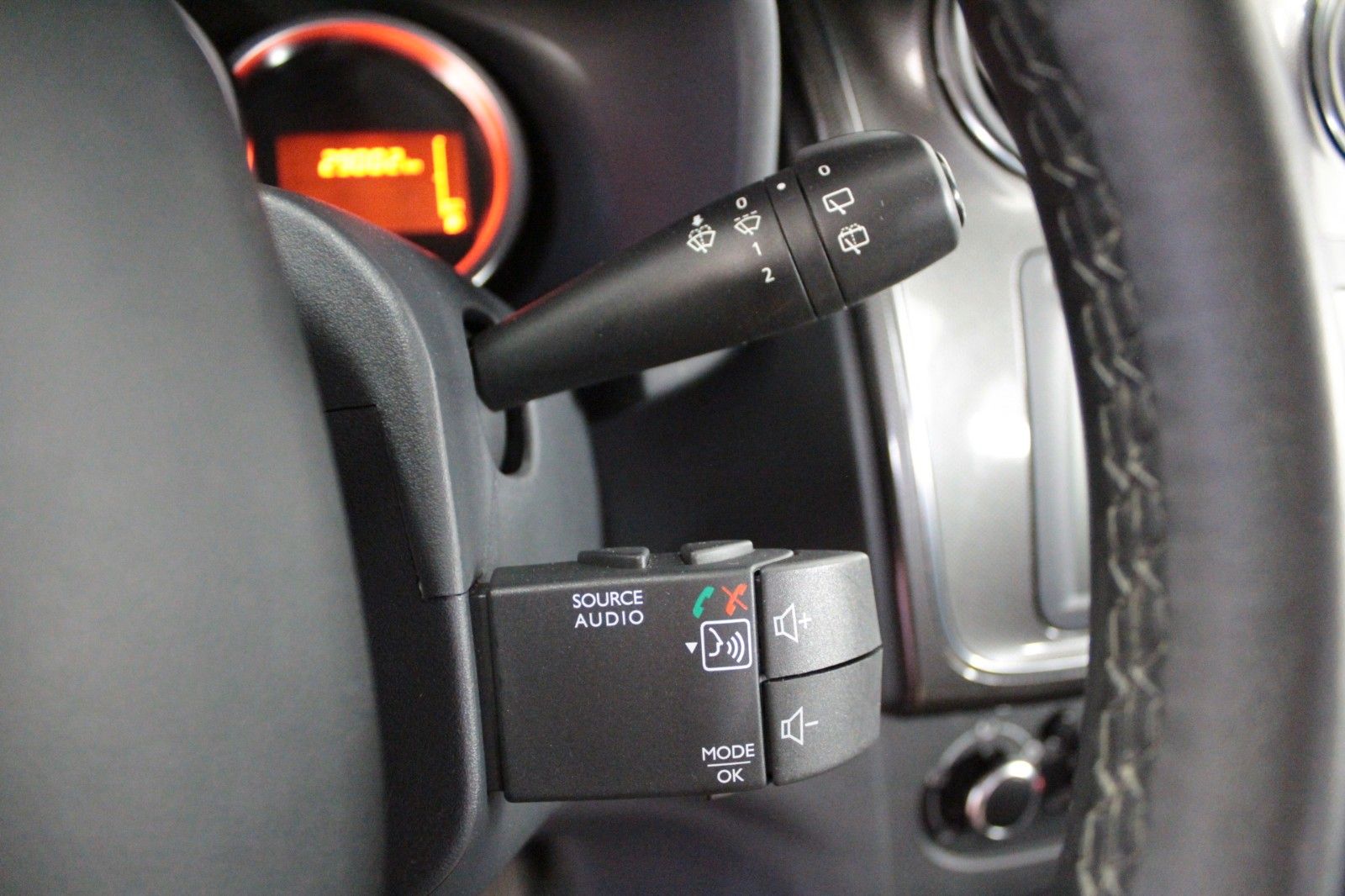 Fahrzeugabbildung Dacia Sandero TCe 90 Stepway Prestige *Media-Nav*