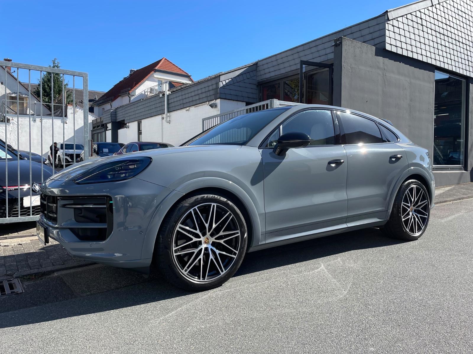 Porsche Cayenne S Coupé |ACC|PDCC|STHZ|SoftClose|TV|BOSE