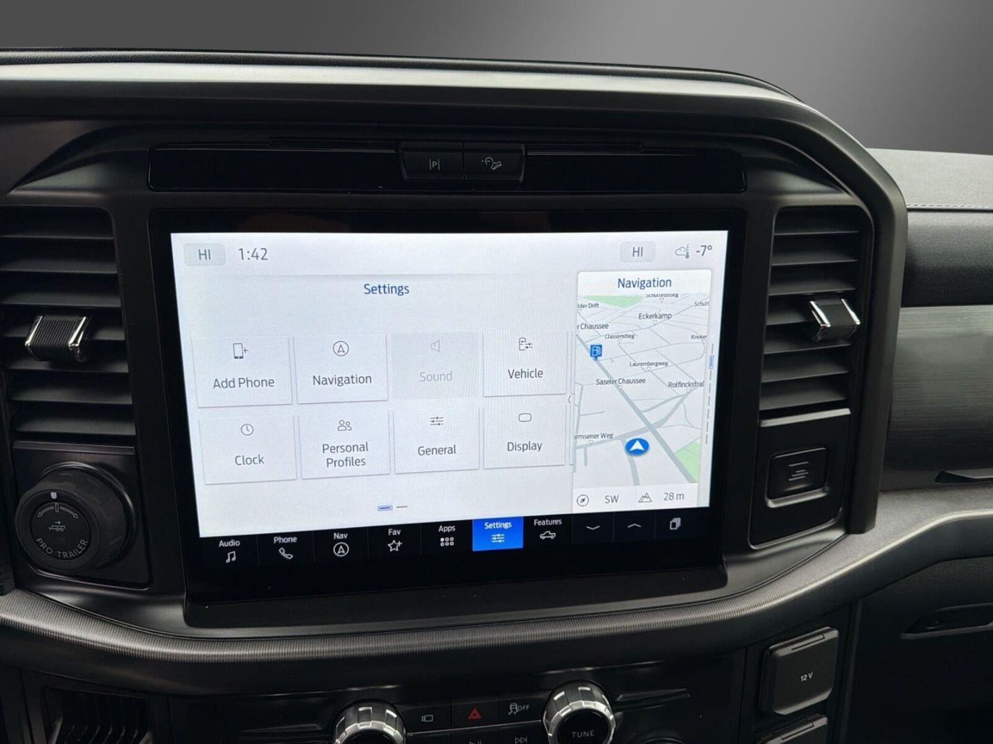 Fahrzeugabbildung Ford F 150 Lariat Black MY25 5,0-V8 4x4 SuperCrew-Vol