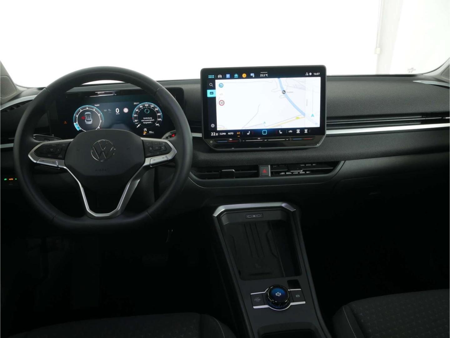 Volkswagen T-Roc 1.5 eTSI Life DSG NAV/LED/ACC/RFK/17'', миниатюра 13