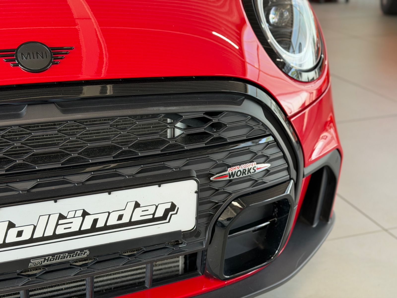 Fahrzeugabbildung MINI COOPER 1.5 5-trg.  John Cooper Works Trim