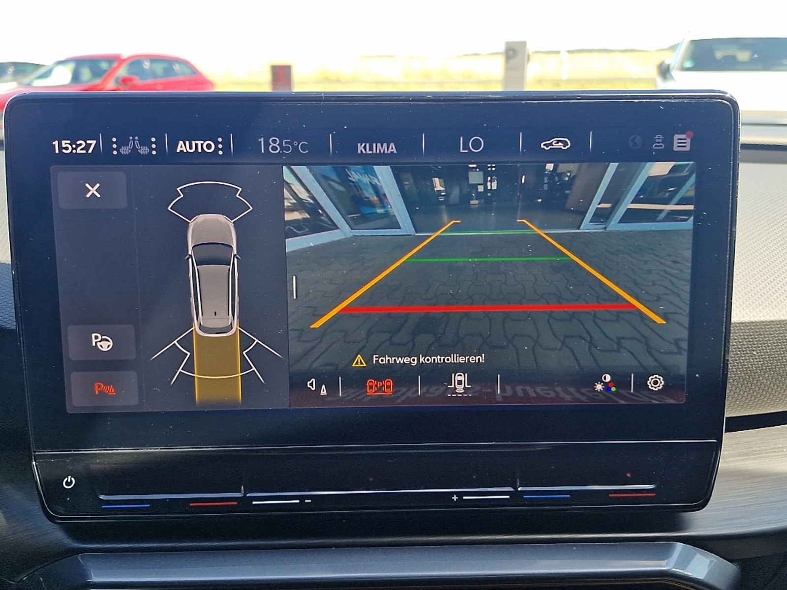 Fahrzeugabbildung CUPRA Leon Sportstourer VZ 4Drive LED Navi ACC SHZ RFK