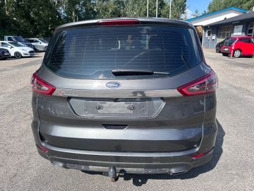 Ford S-Max - 9