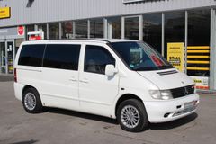 Mercedes-Benz Vito 9Sitze Navi DVD Kamera Alcantara Klimaaut