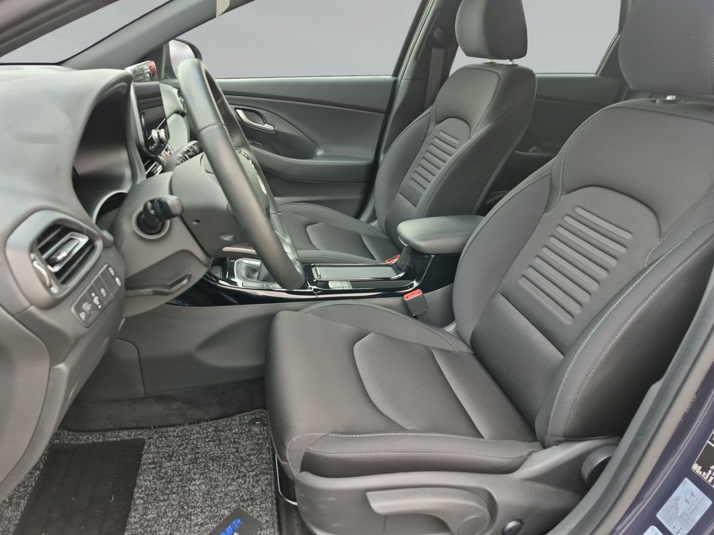 Hyundai i30 5-Türer 1.0T M/T ADVANTAGE SHZ LHZ LED Navi foto 8