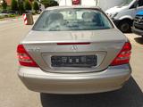Mercedes-Benz C 180 -Klasse Lim. Kompressor/1. Hand/Euro 4 - gebrauchte Mercedes-Benz C-Klasse aus dem Jahr 2004