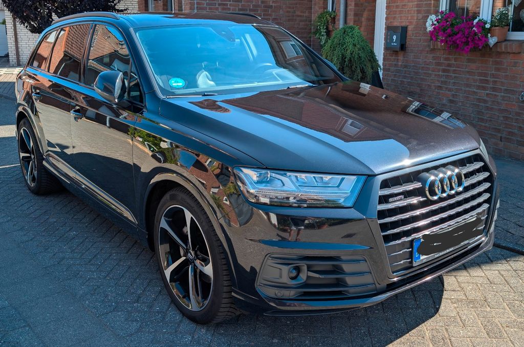 Image of Audi Q7