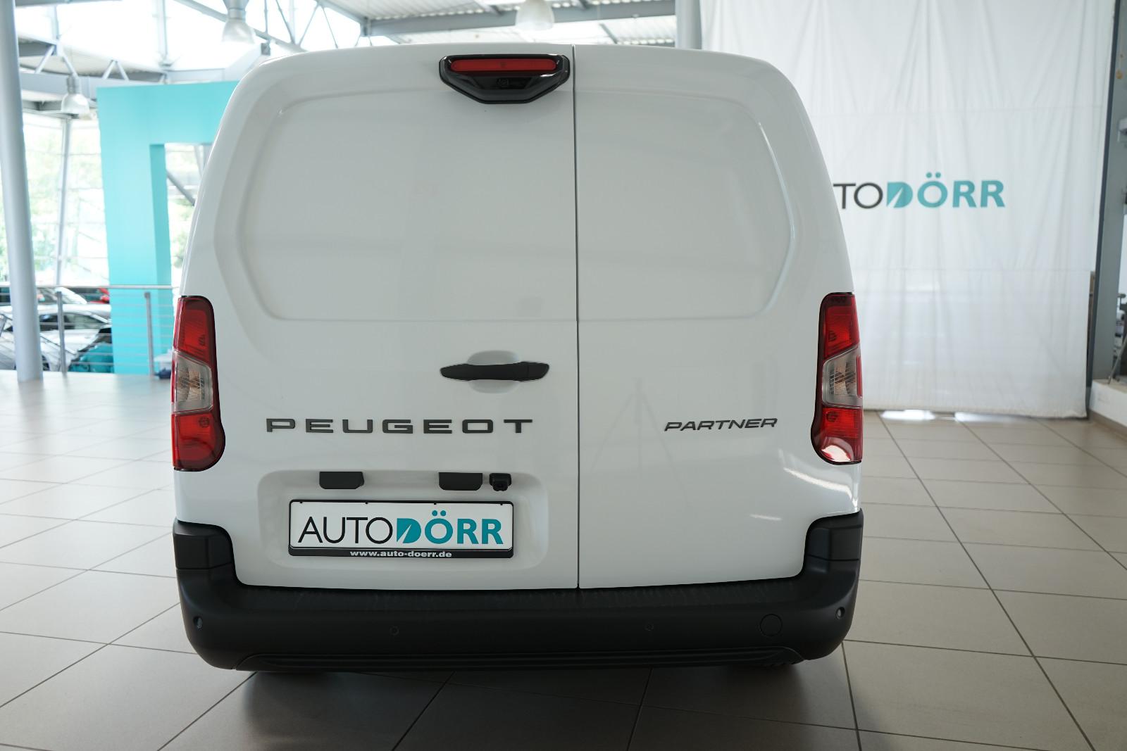 Peugeot Partner XL Diesel 130 L2H1 Automatik Holz+Kamera