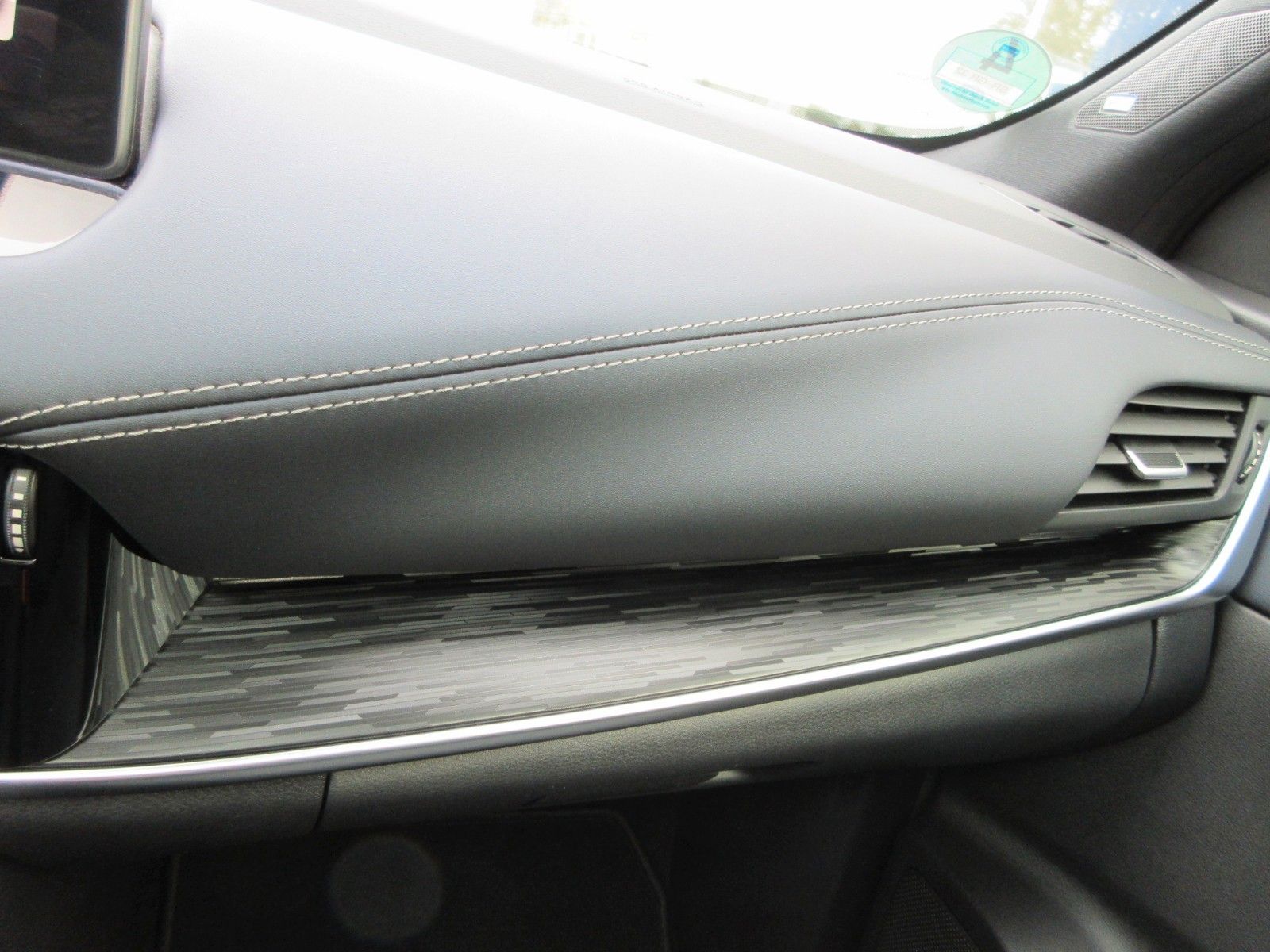 Fahrzeugabbildung Nissan Qashqai 1.3 Xtronic Automatik | Tekna+