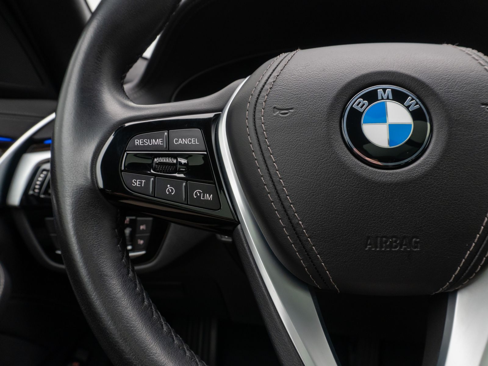Fahrzeugabbildung BMW 540i xD Luxury Line 360° SoflCl DAB Panorama 20"
