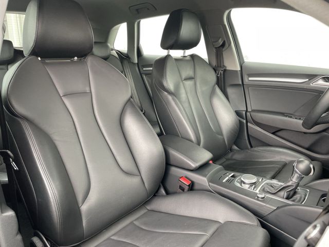 A3 Sportback 40 TFSI e-tron sport Navi/LEDER/PDC
